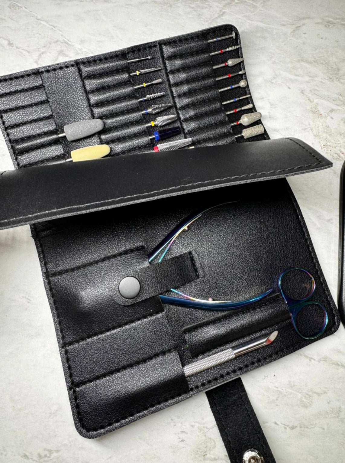 ESTUCHE DE HERRAMIENTAS NEGRO lovely